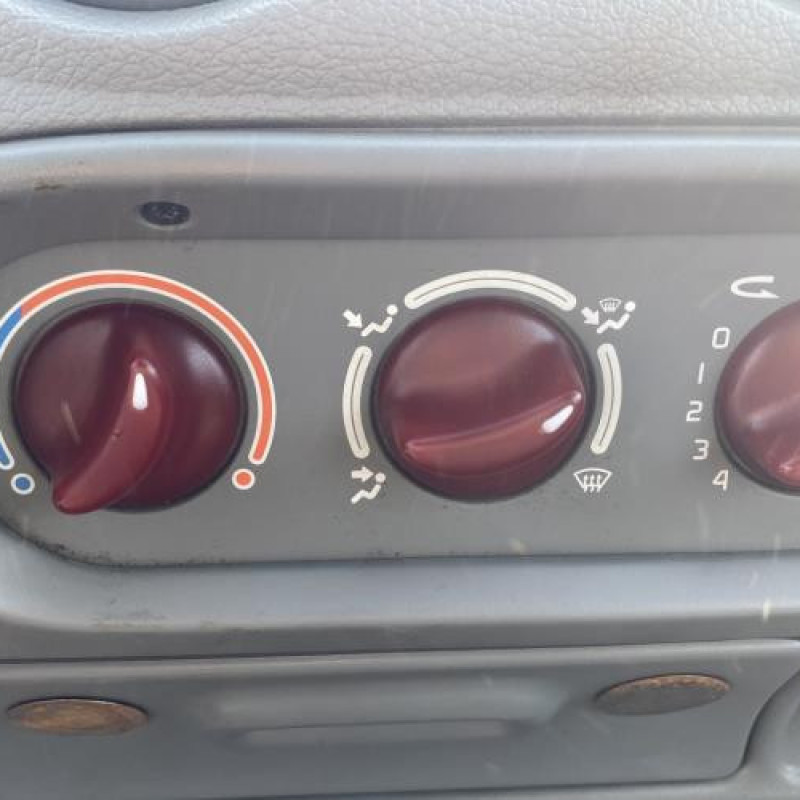 Pompe à carburant RENAULT TWINGO 1 Photo n°20