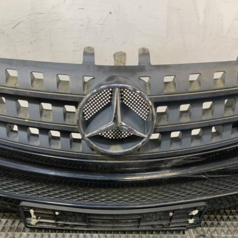 Pare choc avant MERCEDES CLASSE M 164 Photo n°4