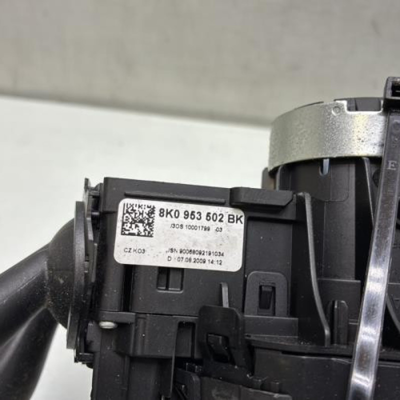 Com (Bloc Contacteur Tournant+Commodo Essuie Glace+Commodo Phare) AUDI A4 3 Photo n°5