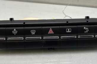 Bouton de warning PEUGEOT 5008 1 Photo n°1