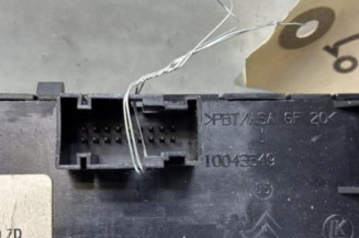 Bouton de warning PEUGEOT 5008 1