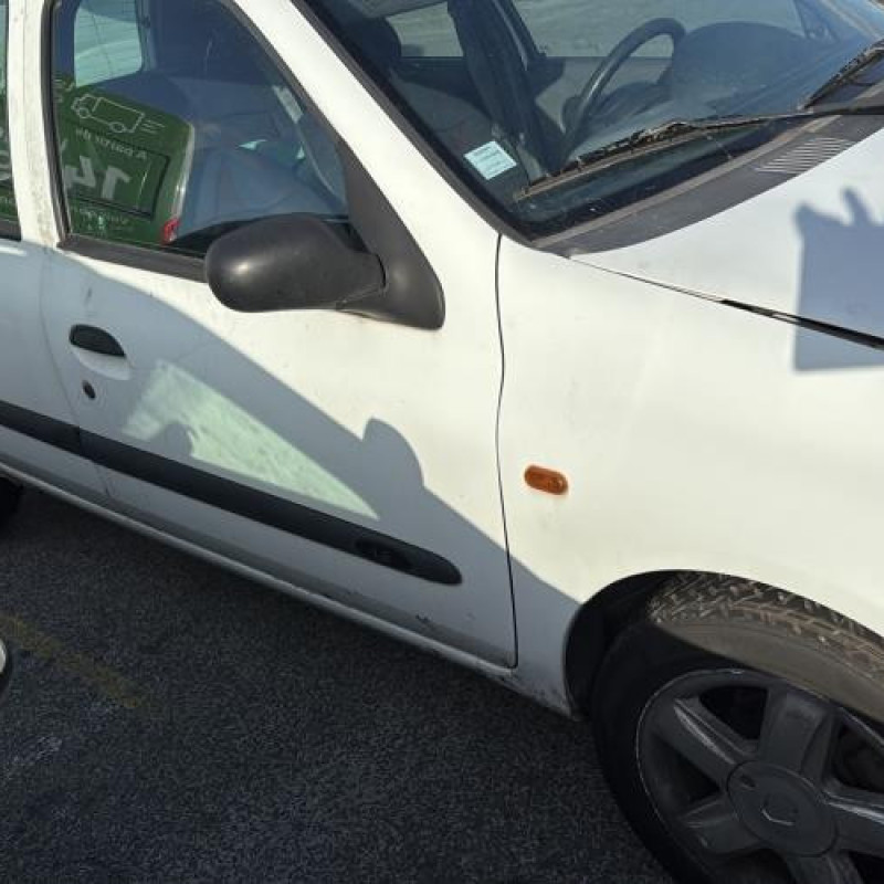 Aile avant droit RENAULT CLIO 2 Photo n°11