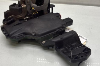 Serrure arriere gauche VOLKSWAGEN PASSAT 4