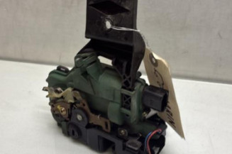 Serrure arriere gauche VOLKSWAGEN PASSAT 4