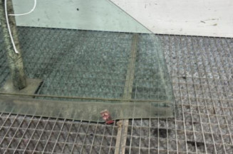 Vitre avant droit BMW SERIE 3 E46