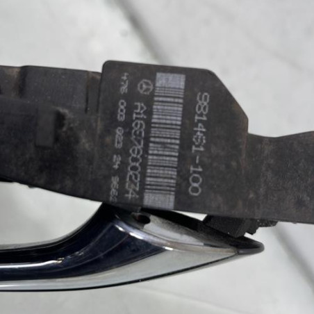 Poignee porte avant droit MERCEDES CLASSE B 245