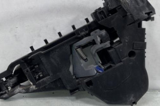 Poignee porte avant droit MERCEDES CLASSE B 245