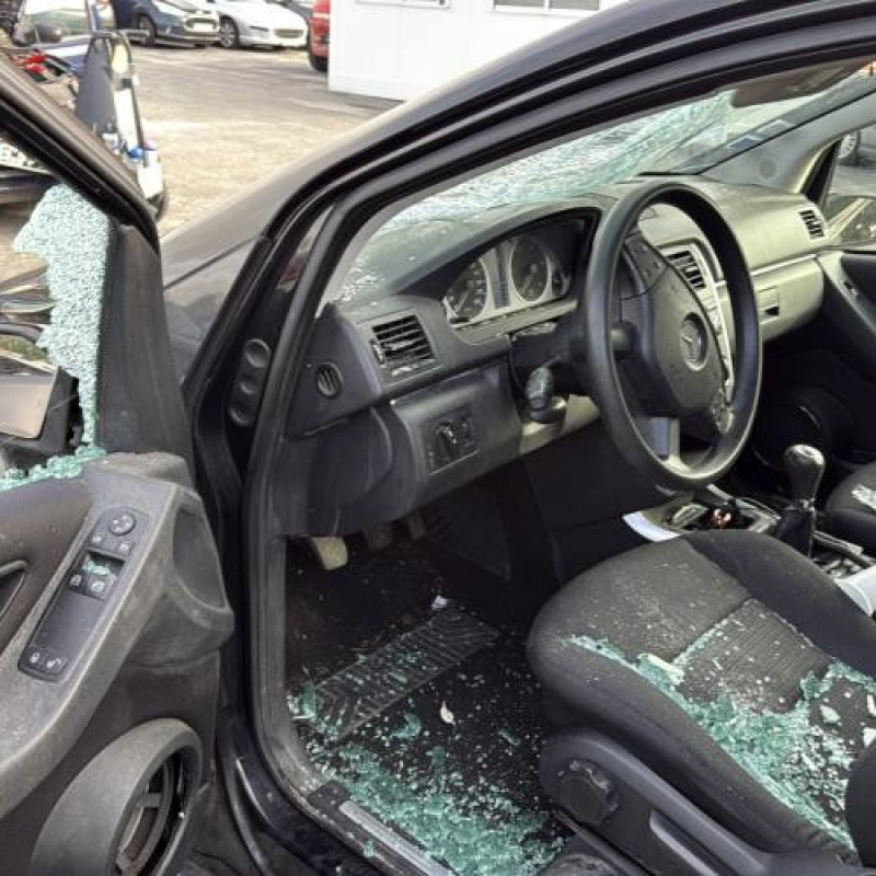 Retroviseur gauche MERCEDES CLASSE B 245 Photo n°14