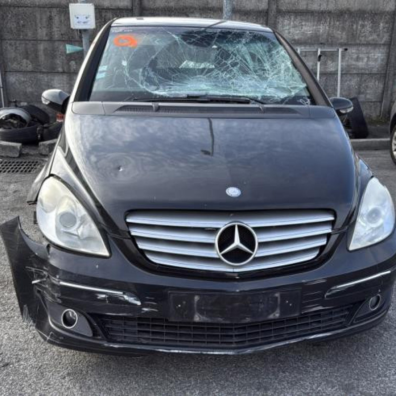 Vitre arriere droit MERCEDES CLASSE B 245 Photo n°12