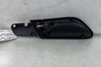 Poignee interieur avant gauche MERCEDES CLASSE B 245