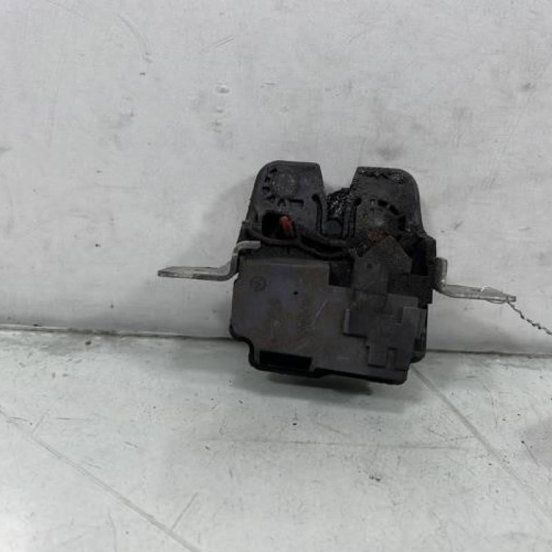 Serrure de coffre MERCEDES CLASSE B 245 Photo n°1