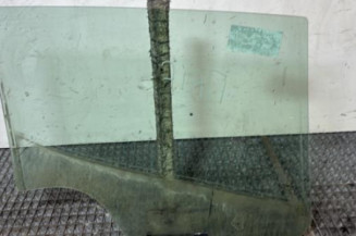 Vitre arriere gauche RENAULT CLIO 4