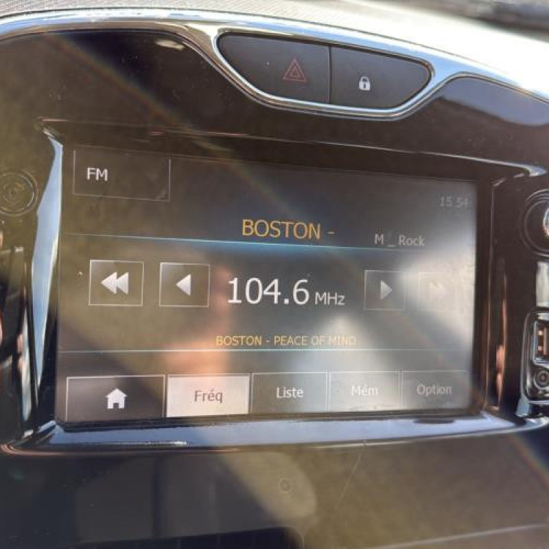 Vitre arriere gauche RENAULT CLIO 4 Photo n°19