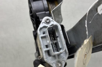 Leve vitre electrique avant gauche RENAULT CLIO 4