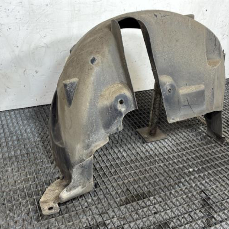 Pare boue arriere gauche RENAULT CLIO 4 Photo n°3