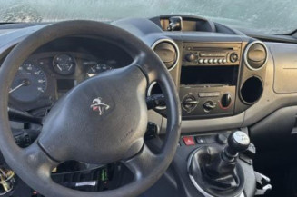 Feu arriere stop central PEUGEOT PARTNER 2