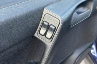 Vitre avant gauche OPEL ASTRA G