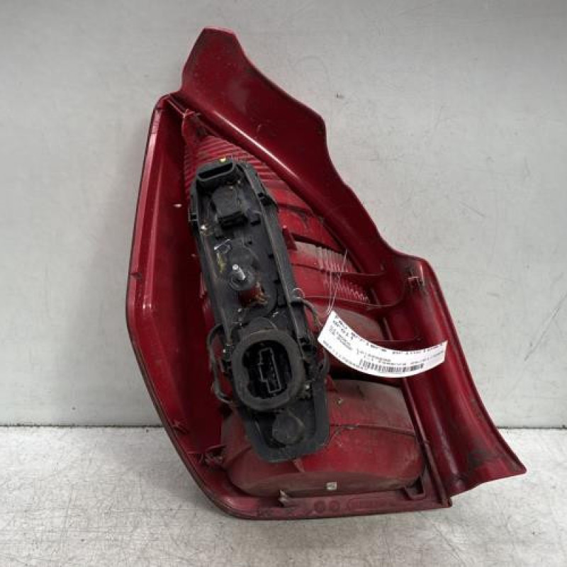 Feu arriere principal droit (feux) CITROEN C2 Photo n°2
