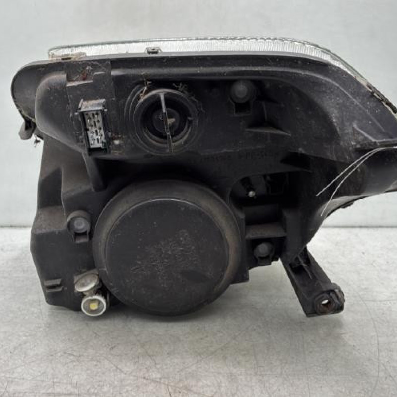 Optique avant principal droit (feux)(phare) CITROEN C2 Photo n°6