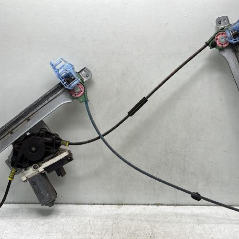 Leve vitre electrique avant gauche CITROEN C2 Photo n°1