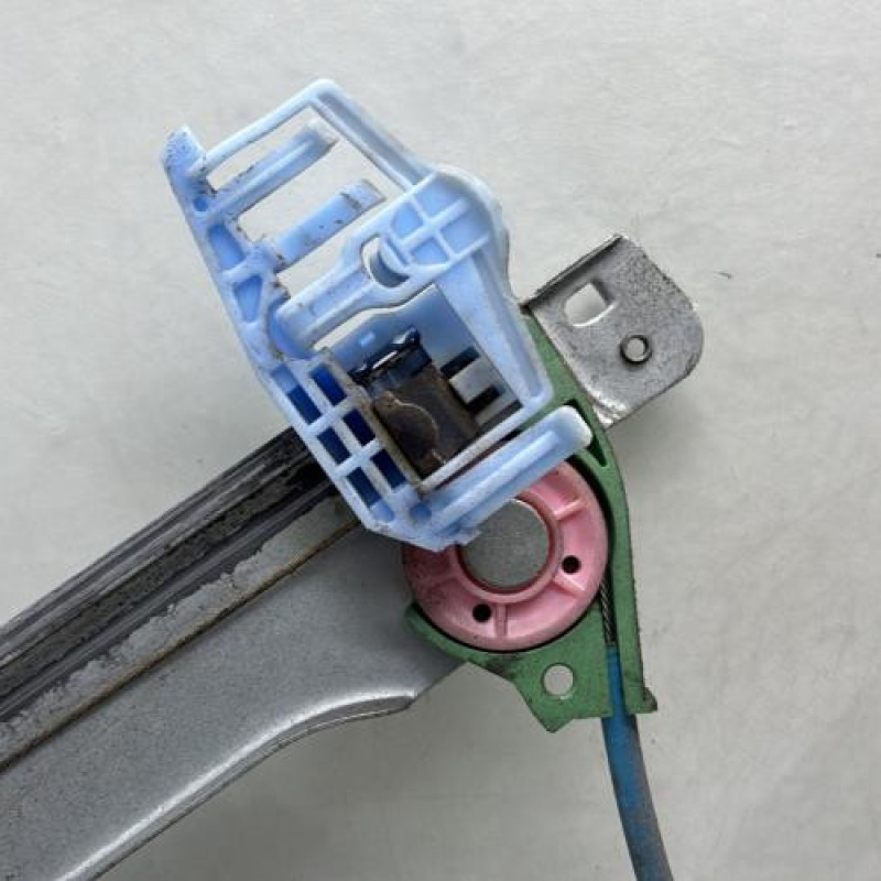 Leve vitre electrique avant gauche CITROEN C2 Photo n°4