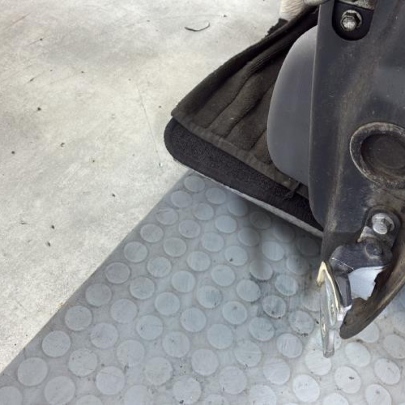 Porte avant gauche PEUGEOT 107 Photo n°5