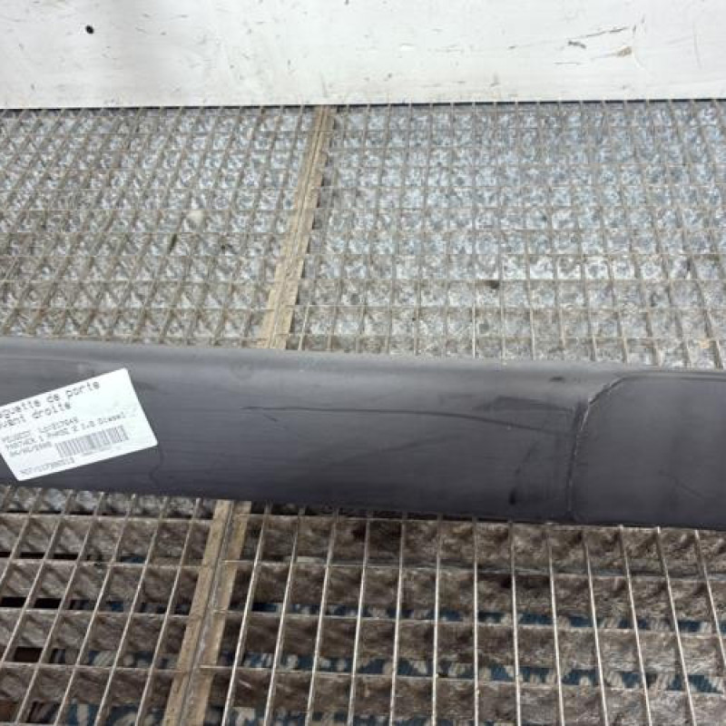 Baguette de porte avant droite PEUGEOT PARTNER 1 Photo n°3