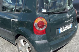 Pare boue arriere droit RENAULT MODUS