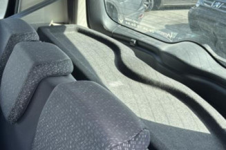 Pare boue arriere droit RENAULT MODUS