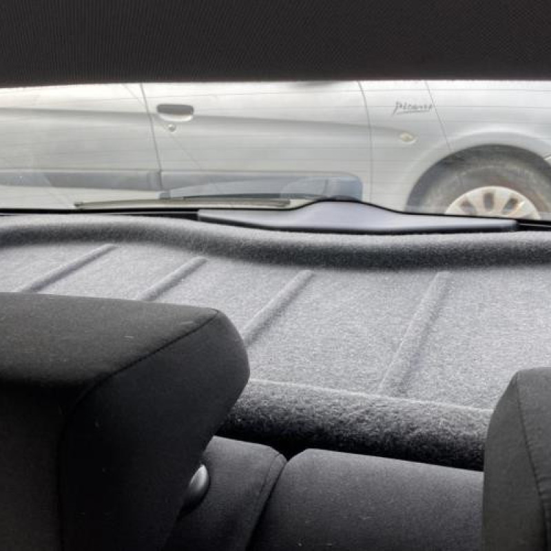 Attache ceinture avant droit SEAT IBIZA 5 Photo n°16