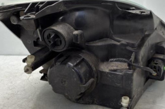 Optique avant principal gauche (feux)(phare) FORD FIESTA 5