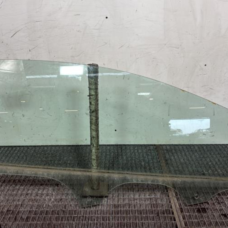 Vitre avant droit FORD FIESTA 7 Photo n°1