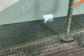 Vitre avant gauche FORD FIESTA 7