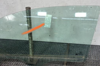 Vitre avant gauche FORD FIESTA 7
