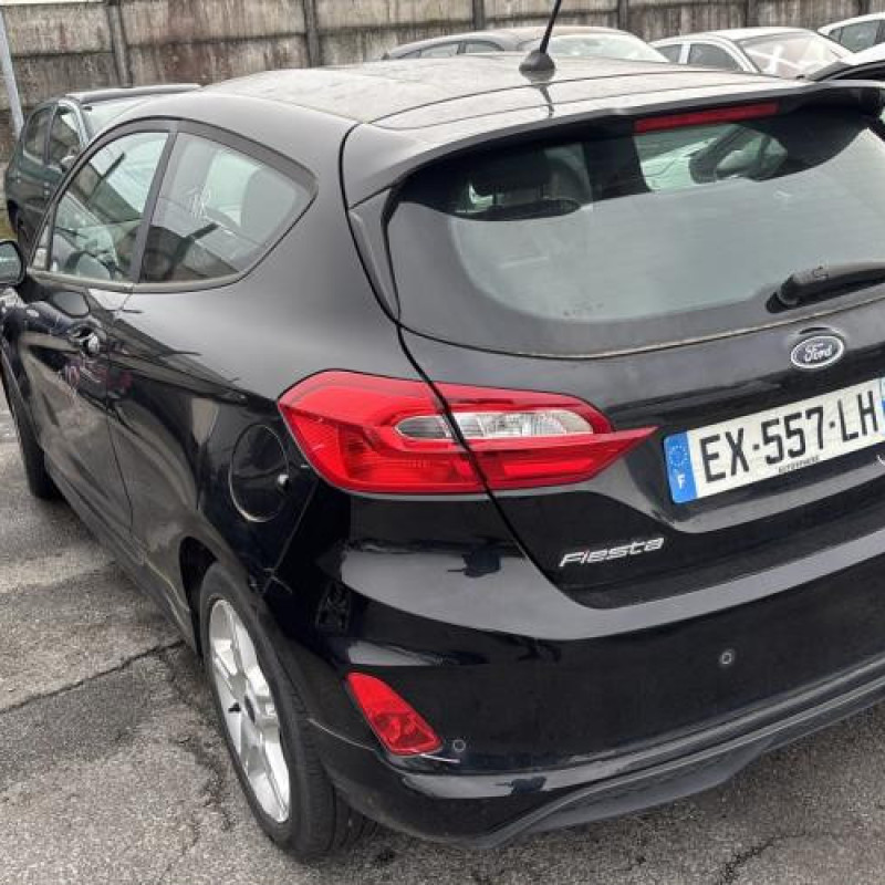 Vitre avant gauche FORD FIESTA 7 Photo n°17