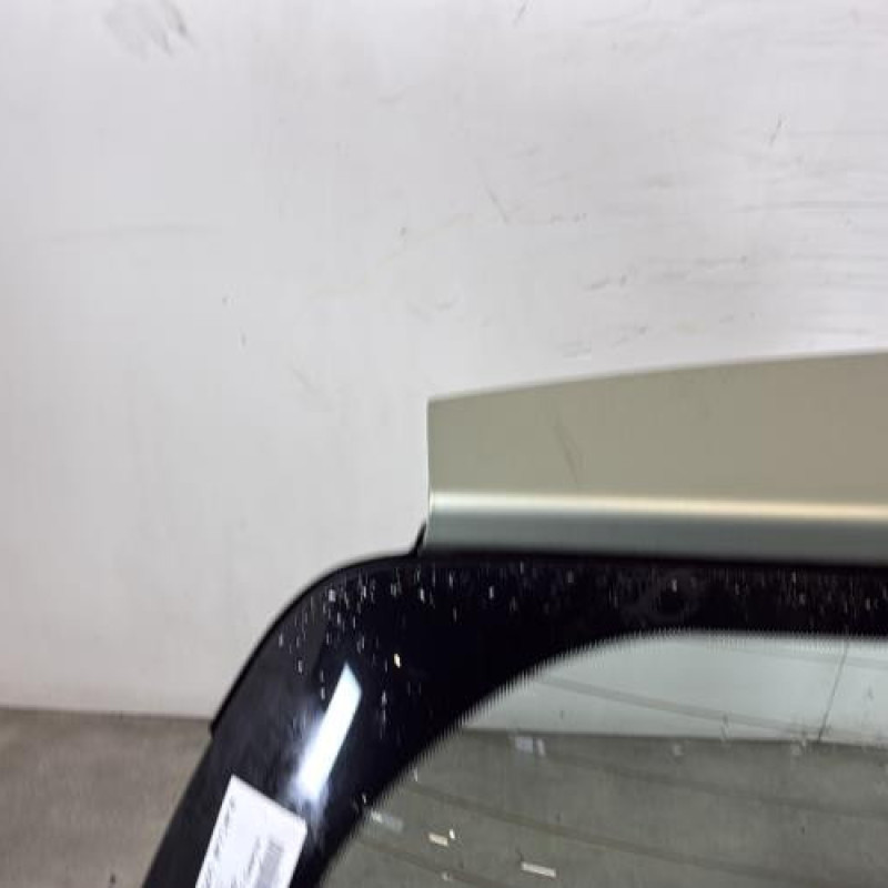 Malle/Hayon arriere TOYOTA YARIS 1 Photo n°3