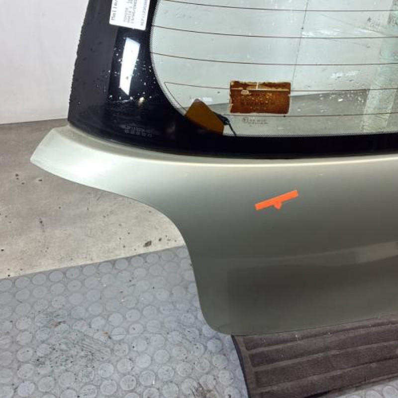 Malle/Hayon arriere TOYOTA YARIS 1 Photo n°6