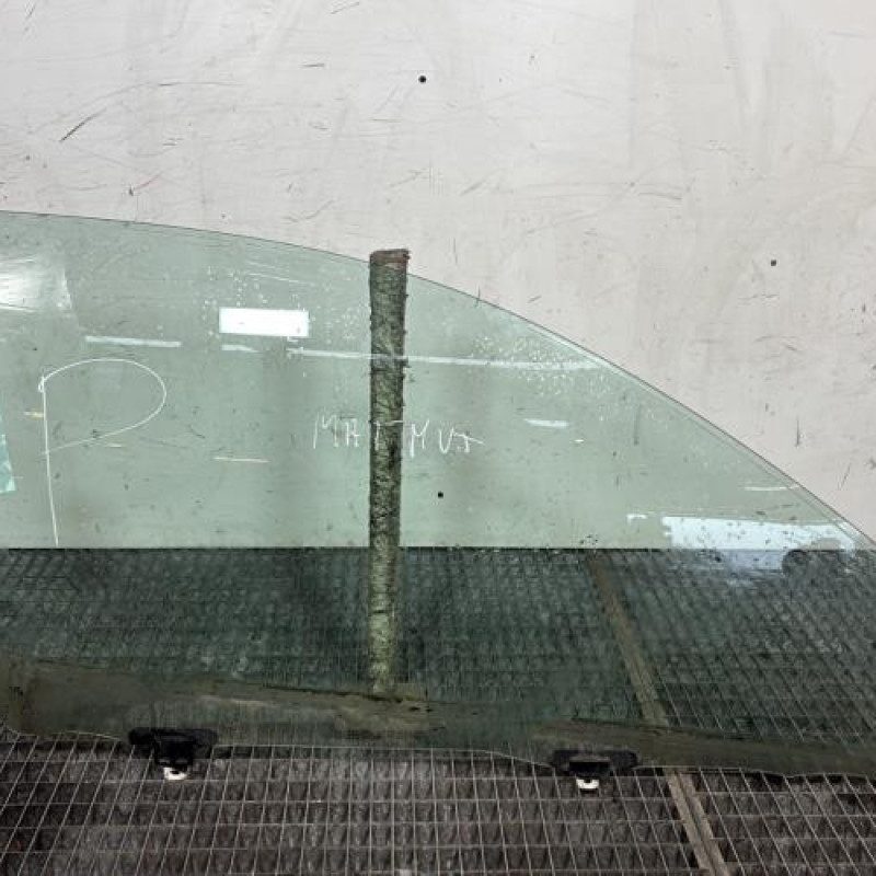 Vitre avant droit TOYOTA YARIS 1 Photo n°1