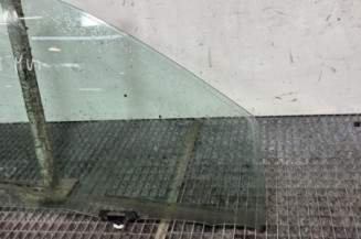 Vitre avant droit TOYOTA YARIS 1