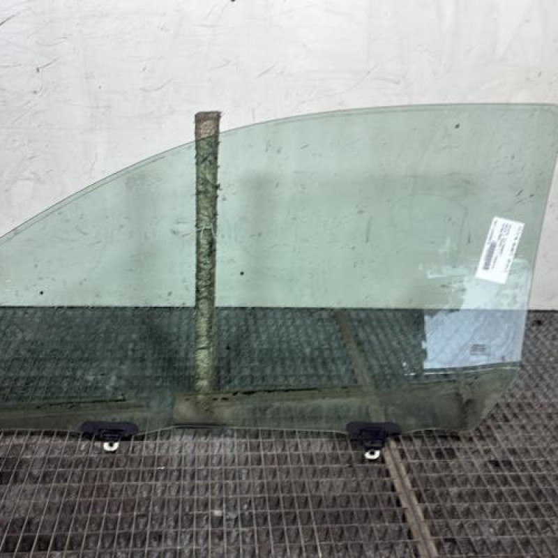 Vitre avant droit TOYOTA YARIS 1 Photo n°4