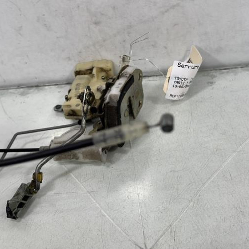 Serrure avant droit TOYOTA YARIS 1 Photo n°5