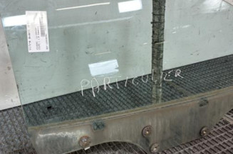 Vitre avant droit HYUNDAI COUPE 1