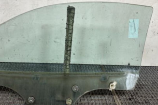 Vitre avant droit HYUNDAI COUPE 1