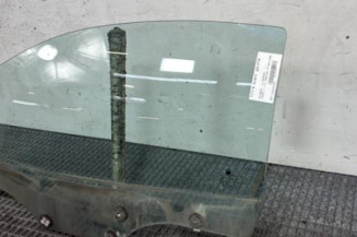 Vitre avant gauche HYUNDAI COUPE 1