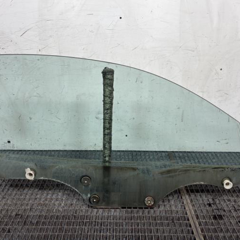 Vitre avant gauche HYUNDAI COUPE 1 Photo n°4