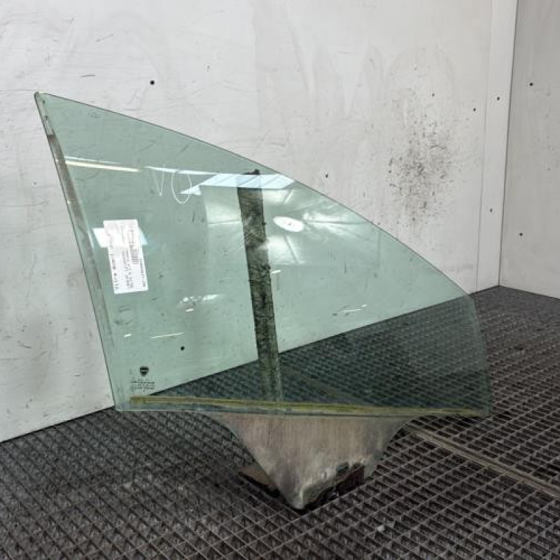 Vitre avant droit LANCIA DELTA 3 Photo n°3