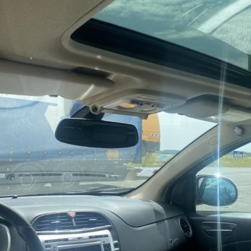 Vitre avant droit LANCIA DELTA 3 Photo n°19