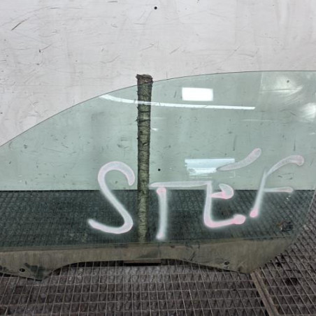 Vitre avant gauche BMW SERIE 3 E46 Photo n°1