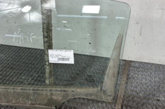 Vitre arriere gauche TOYOTA YARIS 3