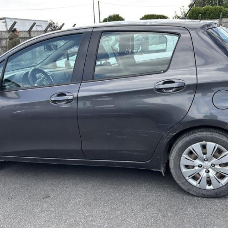 Vitre arriere gauche TOYOTA YARIS 3 Photo n°12
